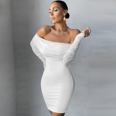Schulterfreies, langärmeliges Mini-Bandagenkleid mit Rüschen PP21827