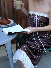 Trägerloses Midikleid aus Spitze mit Polka-Dots