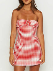 Kariertes, figurbetontes Retro-Kleid mit Schnürung und Cut-Outs