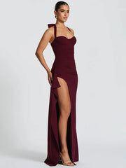 Neckholder-Kleid mit Schlitz, ärmellos, figurbetont, aus Spitze