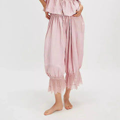 Laternenhose mit Spitzenbesatz