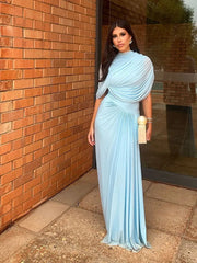Blaues, plissiertes Maxikleid in A-Linie mit Schalkragen