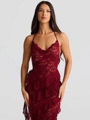Strandkleid aus Spitze mit Neckholder und Rüschen