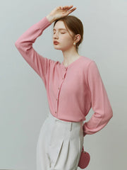 Lässige, einfarbige Strickjacke für den Frühherbst