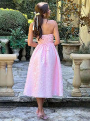 Jacquard-Midikleid mit Taillenwickel, A-Linie