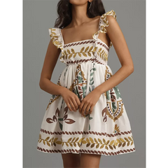 Süßes, gerüschtes A-Linien-Minikleid mit Blumenmuster