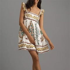 Süßes, gerüschtes A-Linien-Minikleid mit Blumenmuster