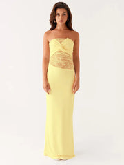 Schulterfreies, figurbetontes Patchwork-Spitzenkleid