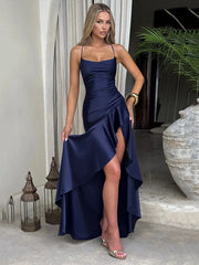 Satin-Spaghettikleid mit Schlitz