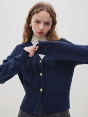 Bestickter Zopfmuster-Strickcardigan mit V-Ausschnitt