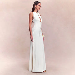 rückenfreies, hochtailliertes Ballkleid mit Schnürung und Hohlsaum