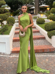 Maxikleid aus Satinband mit Neckholder und offenem Rücken