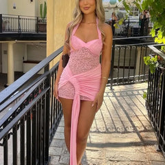 Plissiertes, rückenfreies Minikleid aus Spitze mit Bandagen