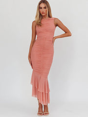 Zweilagiges, figurbetontes Kleid mit Rüschen aus Mesh
