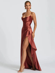 Satin-Spaghettikleid mit Schlitz