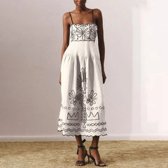 Bedrucktes, schwingendes Boho-Kleid mit Blumenmuster und eckigem Ausschnitt