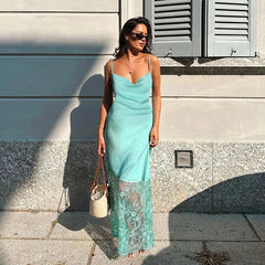 Midikleid mit Spitzeneinsatz, rückenfrei und trägerlos