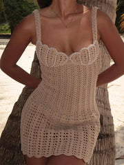 Mini-Strickkleid mit Perlenkragen