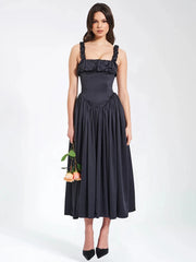Satin-Midikleid mit eckigem Ausschnitt und Falten