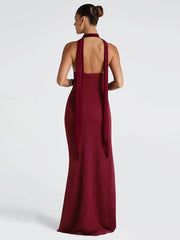 Neckholder-Maxikleid mit tiefem V-Ausschnitt und figurbetonter Passform
