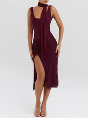 Midi-Kleid mit Blumenmuster und Schlitz aus Mesh