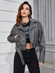 Kurzer Mantel aus Kunstleder mit Reißverschluss