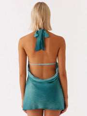 Batik-Neckholder-Kleid mit offenem Rücken, Cut-Outs und schulterfreiem Design – perfekt für den Urlaub