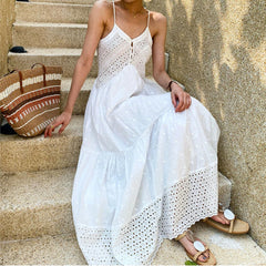 Ärmelloses, rückenfreies, weißes Boho-Kleid aus Baumwolle
