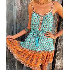 Ärmelloses Minikleid aus Viskose mit Blumenmuster im Boho-Stil mit Trägern