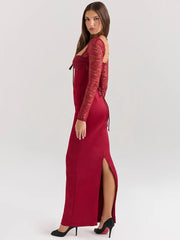 Langes, figurbetontes Kleid mit Schnürung und quadratischem Schlitz