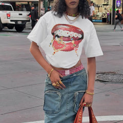 Lässiges Street-T-Shirt mit kontrastierendem Lippenprint