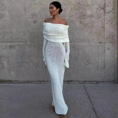 Strickkleid mit schulterfreiem Cut-Out-Strickmuster, Midi-Länge