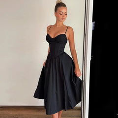 Schwarzes, einfarbiges Korsett-Abendkleid mit langen Trägern