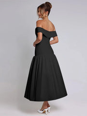 Gerafftes A-Linien-Maxikleid mit einer Schulter
