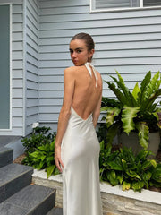 Maxikleid aus Satin mit Brustwickel