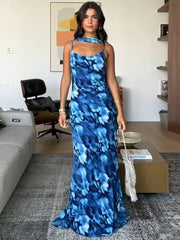 Blau gemustertes Neckholder-Schnürkleid für den Urlaub
