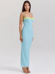 Bodycon-Kleid aus Spitze mit Spaghettiträgern und Patchwork-Details