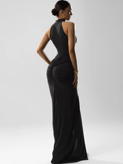Plissiertes Neckholder-Schlitz-Kleid für figurbetonte Partys