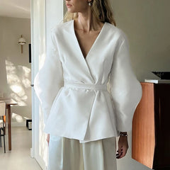 Locker geschnittener Cardigan-Mantel mit V-Ausschnitt