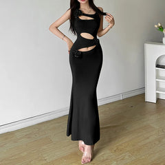 Gelbes Midikleid mit 3D-Blumenausschnitt