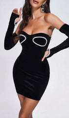 Schwarzes, trägerloses, figurbetontes Minikleid aus Samt