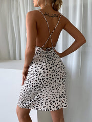Rückenfreies Leopardenkleid 