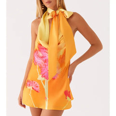 A-Linien-Kleid mit Wasserfallausschnitt und V-Ausschnitt sowie Blumenmuster
