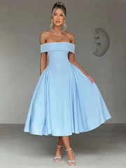 Midikleid mit schulterfreiem Bund und Wickeloptik