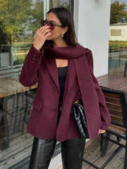 Einfarbiger Wollblazer mit Schalmantel