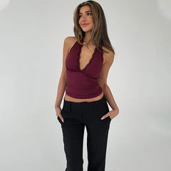 Süßes Neckholder-Crop-Top mit Spitzensaum