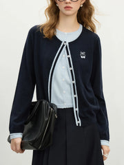 Elegante, bestickte Strickjacke aus Wolle