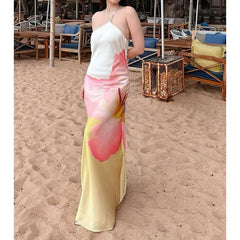 Geblümtes Neckholder-Slipkleid mit rückenfreiem Oberteil für den Urlaub