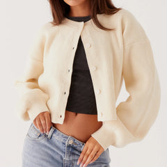 Lockere Strickjacke im Y2K-Stil mit Rundhalsausschnitt