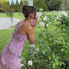 Plissiertes Neckholderkleid mit Lotusblumenmuster